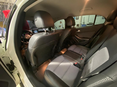 Mercedes Benz Gla 200 2017 1.6 Flex Style Automático Branco