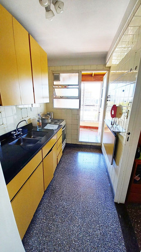 2 Ambientes Con Gran Terraza Y Vista Abierta.