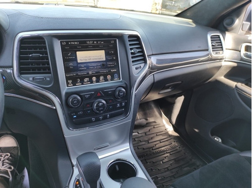 Imagen 10 de 11 de Jeep Grand Cherokee 2016 6.4 Srt Atx 465hp At