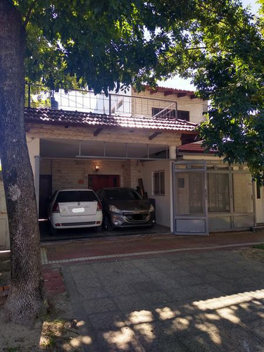 Casa | 4 Dormitorios | Divisible En 2 Departamentos | Capitán Bermúdez | Barrio Villa Del Prado