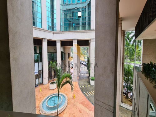 Imagem 6 de 19 de Av. Das Americas - Sunplaza-sala Comercial De 31m² - Av. Das Americas - Sunplaza Excelente Sala Comercial De 31m² Com Piso Carpete, Lavabo, Preparação - Loc5091m - 31973942