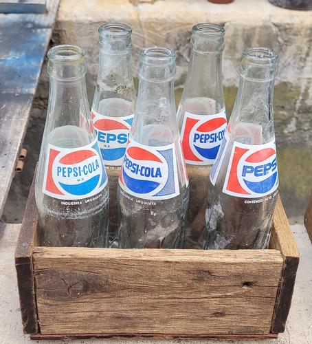 Cajon Con Botellas Pepsi Cola