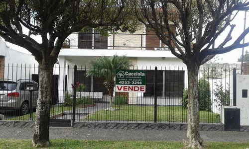 Casa  En Venta Ubicado En Quilmes Oeste, Quilmes, G.b.a. Zona Sur