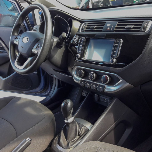 Imagen 14 de 15 de Kia Rio 2017 1.6 Hb Ex Mt