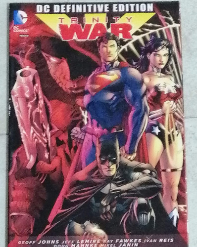 Trinity War Definitive Edition. (Usado)