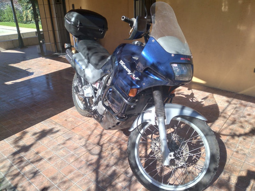 Imagen 3 de 4 de Honda Transalp 600. Vendo Permuto Por Honda Tornado O Simil
