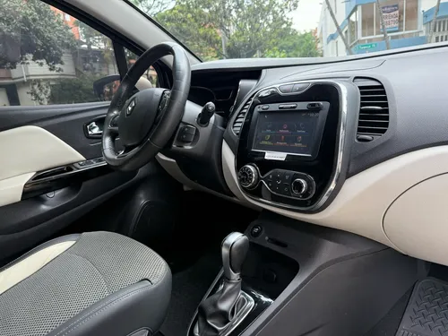 Renault Captur 2.0 Intens Automática