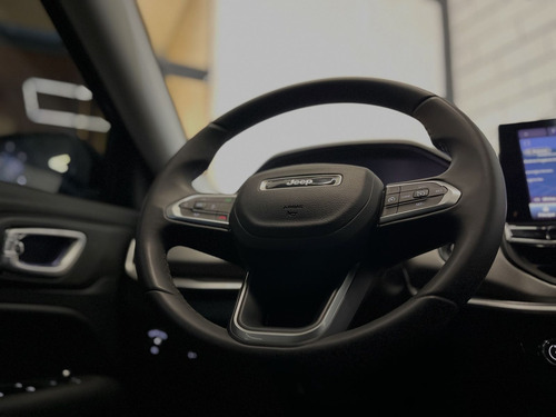 Jeep Compass LONG. T270 1.3 TB 4x2 Flex Aut.