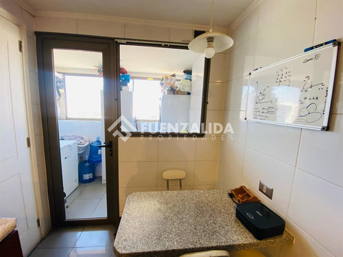 Departamento En Venta De 4 Dorm. En San Miguel