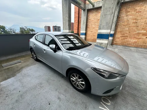Mazda 3 2.0 Touring At