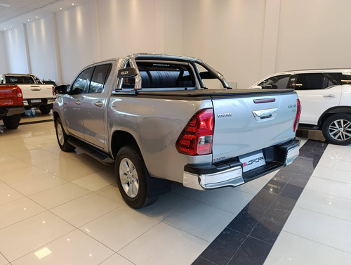 Toyota Hilux Pick-Up 2.8 Cd Srv 177cv 4x2