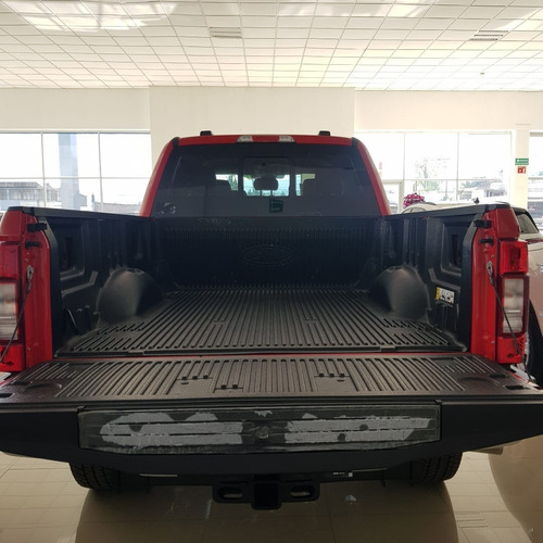 Imagen 4 de 12 de F-250 Super Duty Crew Cab Diesel 4x4 2022