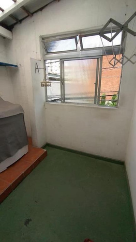 Imagem 10 de 12 de Sobrado De Esquina. Ótimo Ponto Comercial. - So0736