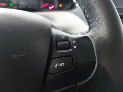 Imagem 13 de 15 de Peugeot 2008 Allure 1.6