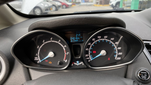 Imagen 14 de 21 de Ford Fiesta 1.6