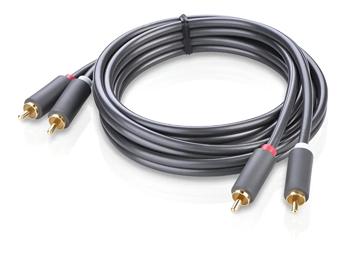 Cable de Audio Ugreen 2 RCA Macho a 2 RCA Macho / 3 Metros (9.84 Pies) / Color Negro / Alta Calidad / Anillos de Goma para Asegurar un Agarre Firme al Instalar o Quitar el Cable