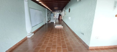Imagen 21 de 24 de Se Vende Casa 420m2 4h+1s / 4b+1s / 4p Colinas De Santa Monica