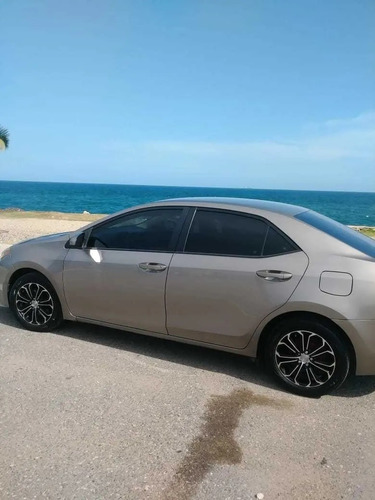 Imagen 10 de 14 de Toyota Corolla Le 2014