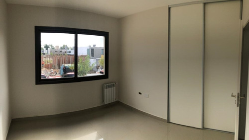 Imagen 22 de 30 de Greenville 2, Duplex En Venta De 3 Dormitorios, Cochera Doble, Patio Con Asador