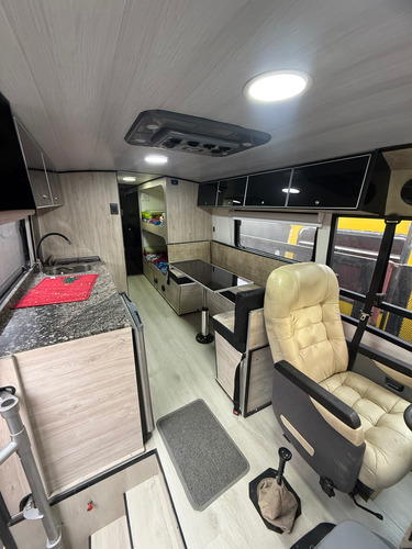 Motorhome Mercedes Benz Lo 915