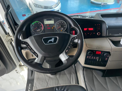 Imagem 10 de 15 de Man Tgx 29.480 6x4 2018 Único Dono