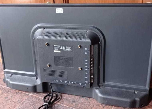 Imagen 3 de 5 de Tv Led 32 Tophouse