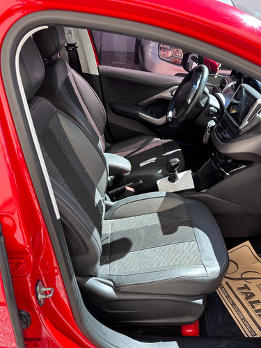 Peugeot 208 1.6 Feline