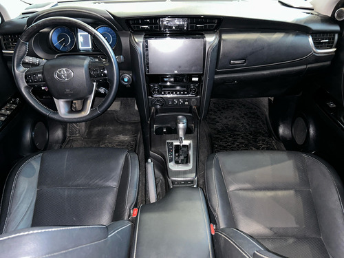 Toyota Hilux SW4 SW4 4X4 SRX 2.8 TDI 6 AT 7A HAR
