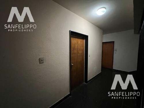 Departamento Alquiler En Av. Corrientes Al 1600 - San Nicolas