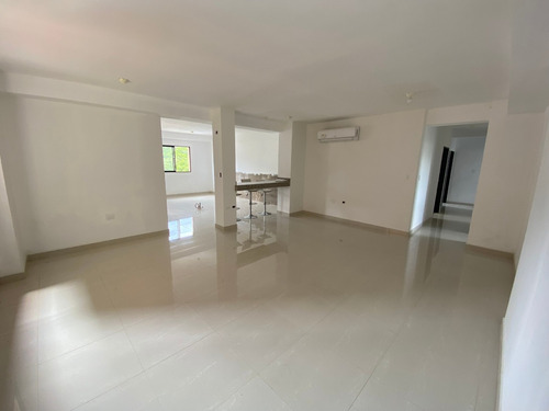 Apartamento En Paramillo Suites - 162m2