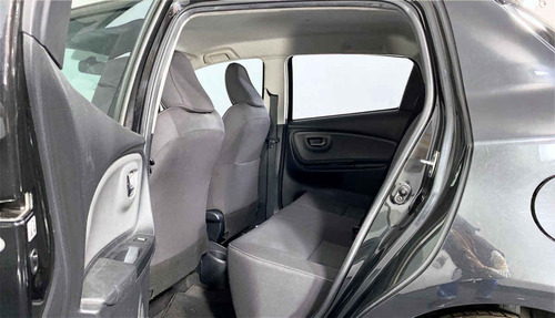 Imagen 9 de 15 de 110337 - Toyota Yaris 2015 Con Garantía