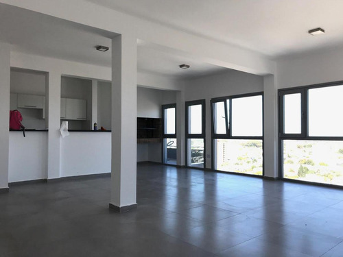 Imagen 27 de 30 de - 1 D 2 B - 53 Mts - Balcon - Quincho -