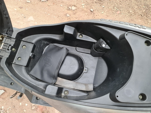 Imagen 8 de 10 de Moto Scooter Corven Expert 150 Full Completa Igual A Nueva!!