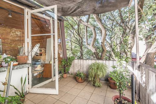 Venta Casa 5 Ambientes De Estilo | Excelente Estado| Luz | Detalles De Calidad | Caballito