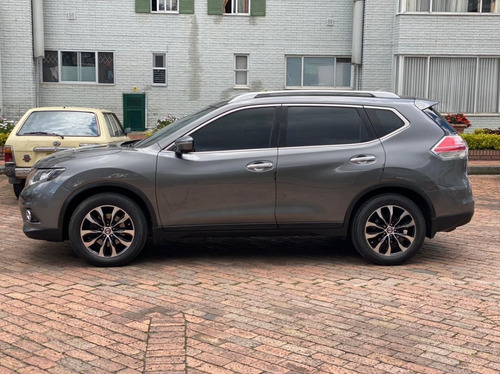 Nissan X-trail Exclusive 2.500 Cc 4x4