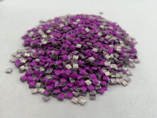 Estoperoles Cuadrados 2mm Millar Color Morado Con Pegamento