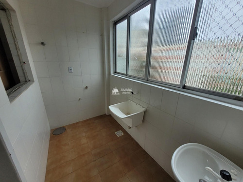 Imagem 12 de 16 de Apartamento 01 Dormitório Para Locação Em Santa Maria Amplo Com 61m2 Área Privativa, Sacada, Garagem No Ed Louvre Próximo Av Presidente Vargas - 48840