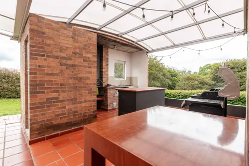 Casa En Arriendo/venta En Vereda Yerbabuena. Cod A8359