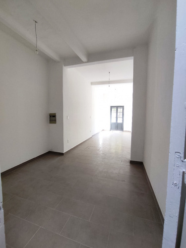 Ágora Alquila Precioso Y Versátil Local En Hermoso Edificio Art Decó - Esquina Gastronómica Próx. Colegio Alemán Y Disco