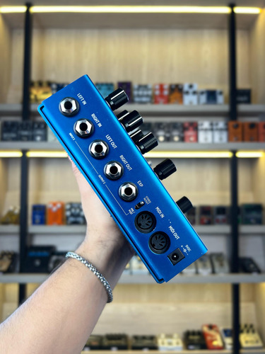 Pedal Strymon Mobius Modulation Azul-aço (Usado)