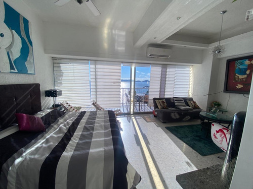 Departamento Sobre Playa En Acapulco Condominio La Torre De Acapulco R.a