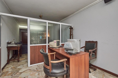 Imagen 12 de 30 de 4 Ambientes Con Dependencia Y Dos Balcones Al Frente. Apto Profesional-almagro-