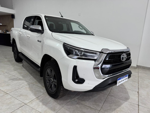 Toyota Hilux 2.8 Cd Srv 177cv 4x4