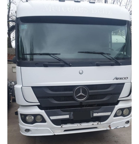 Imagen 2 de 15 de Mercedes Benz 1725 Tractor Corto C/plato. Año 2016