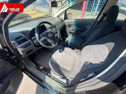 Imagem 5 de 9 de Fiat Punto Attractive 2011
