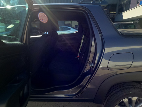 Fiat Strada 1.4 8v Freedom Cd