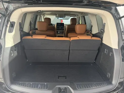 Infiniti QX80 5.6 4WD 8 pasajeros At