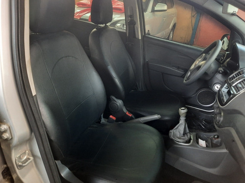 Imagem 12 de 13 de Fiat Grand Siena 2013 1.4 Tetrafuel 4p Tetra-combustible