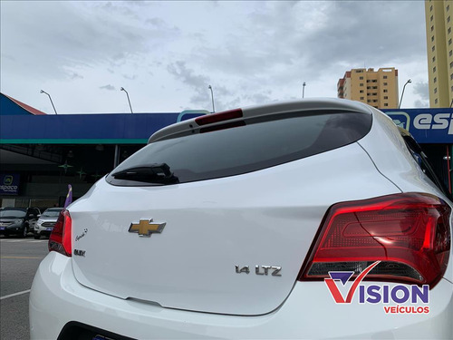 Chevrolet Onix 1.4 MPFI LTZ 8V FLEX 4P MANUAL
