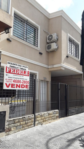 Venta Casa 5 Ambientes Barrio Naon Mataderos